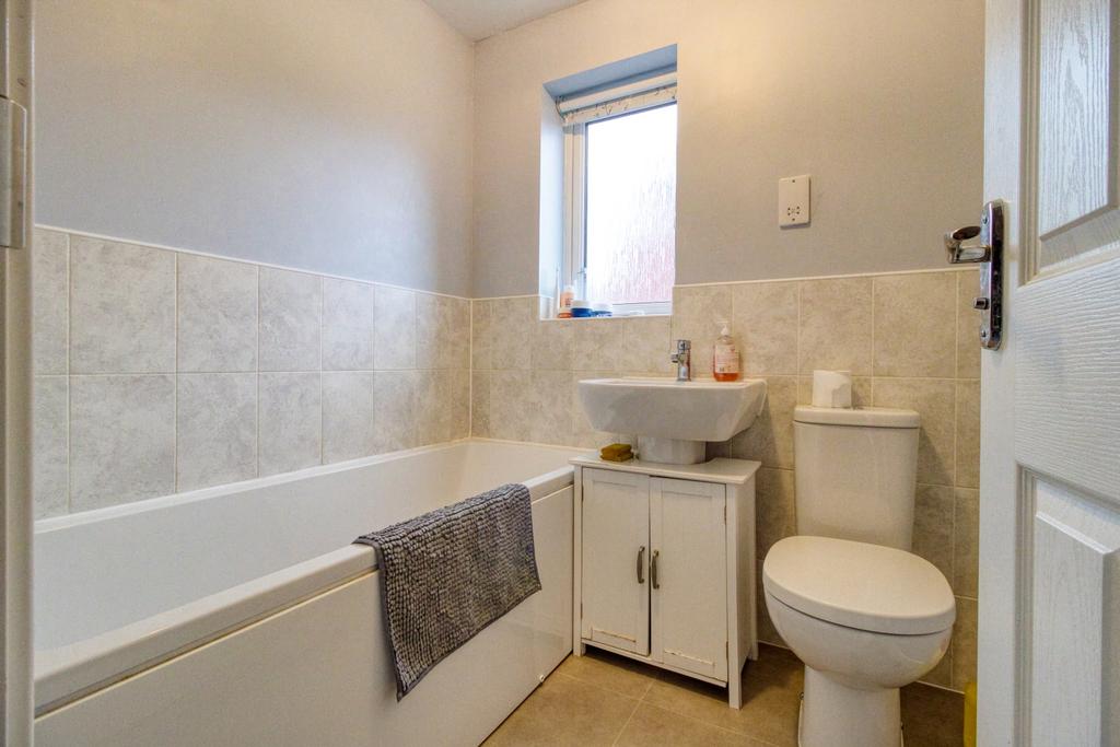 Bathroom - Ewe Move Swindon South