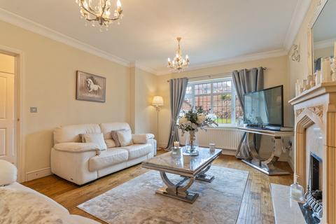 4 bedroom detached house for sale, The Manor, Llantarnam, NP44