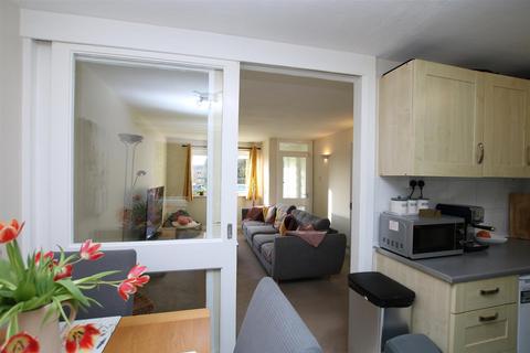 undefined, Cotswold Court, Horsham, West Sussex