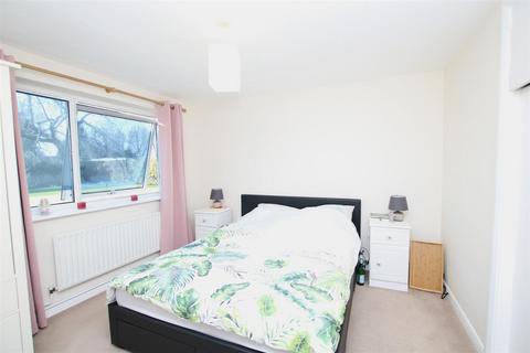undefined, Cotswold Court, Horsham, West Sussex