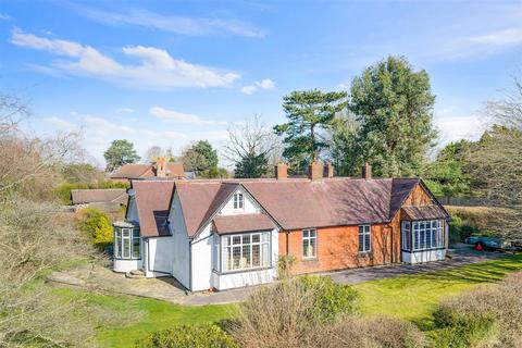 4 bedroom detached bungalow for sale, Babylon Lane, Lower Kingswood,