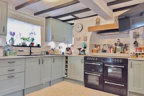 undefined, TAVISTOCK PL19