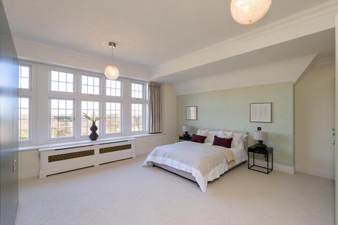 3 bedroom flat to rent, Ockham Lane, Cobham, Surrey KT11