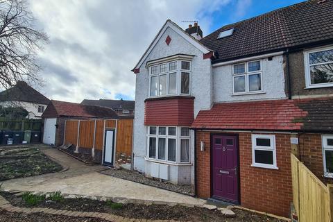 4 bedroom semi-detached house to rent, Heston Road, Hounslow