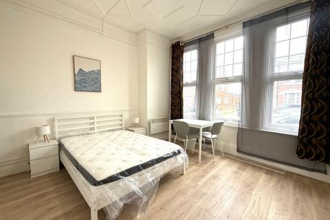 undefined, Emanuel Avenue, Acton W3