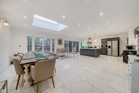 4 bedroom house for sale, Waverley Road, Farnborough, GU14