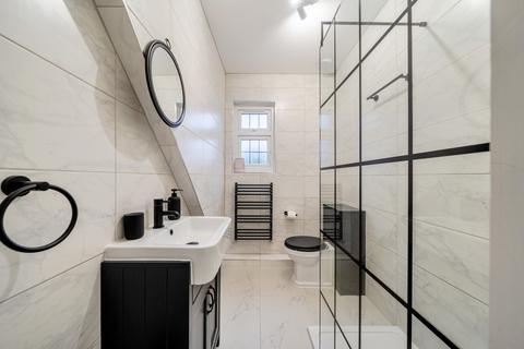 4 bedroom house for sale, Waverley Road, Farnborough, GU14