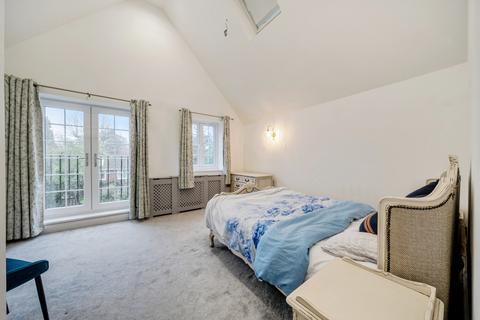 4 bedroom house for sale, Waverley Road, Farnborough, GU14