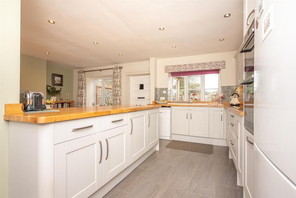 10 Bears Road,Paston-32.jpg
