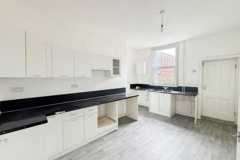 3 bedroom terraced house for sale, Parsonage Street, Bury BL9