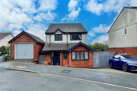 4 bedroom detached house for sale - Pollard Close, Plymouth PL9