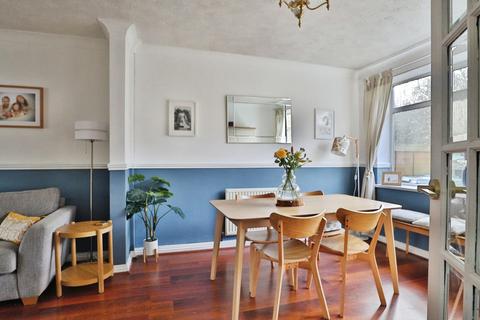 4 bedroom semi-detached house for sale, Parkstone Avenue, LEEDS, West Yorkshire, LS16