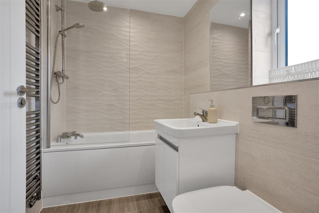 Family bathroom