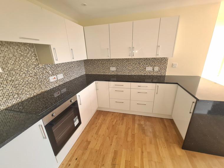 Kitchen 1.jpg