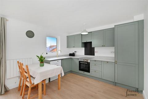 2 bedroom apartment for sale, Teaping Street