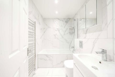 1 bedroom flat to rent, Creechurch Lane, London EC3A