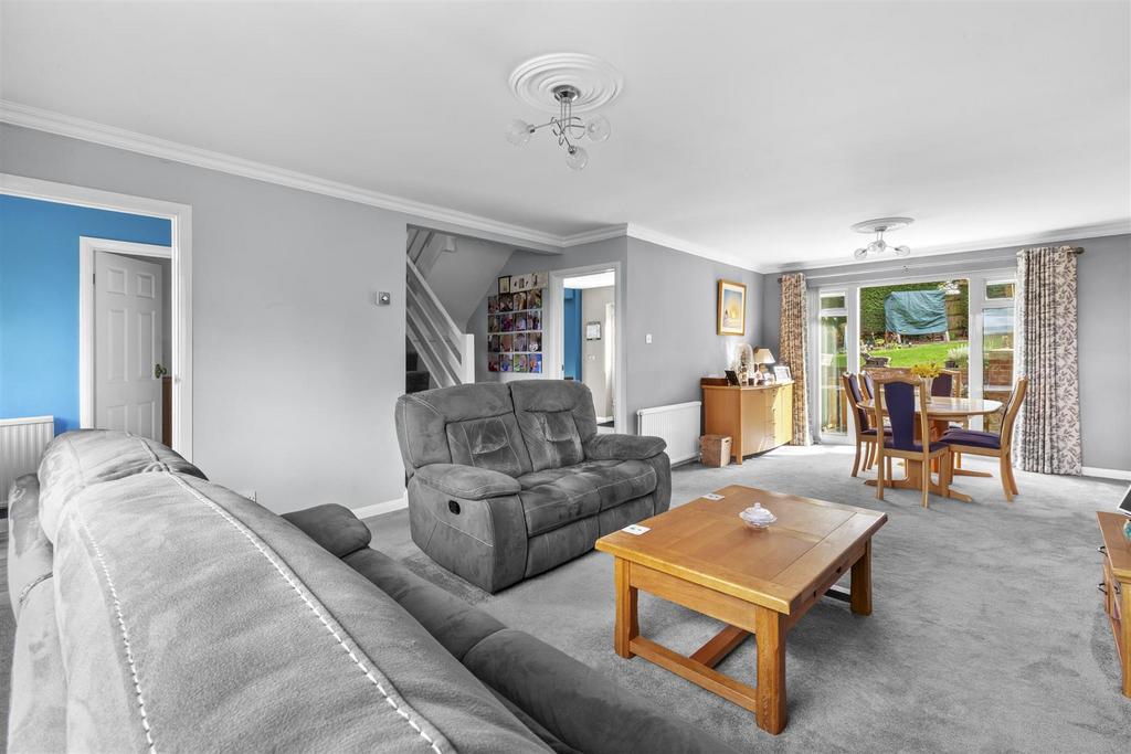 3 Sabina Close, HP12 3 HF-7.jpg