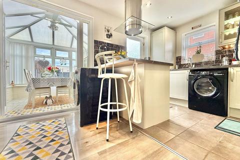 3 bedroom semi-detached house for sale, Wren Street, Dudley DY1