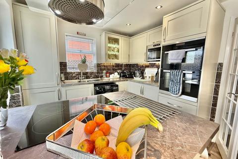 3 bedroom semi-detached house for sale, Wren Street, Dudley DY1