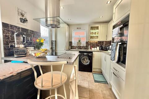 3 bedroom semi-detached house for sale, Wren Street, Dudley DY1