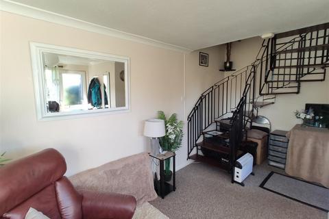 undefined, SPRUCE AVENUE, WATERLOOVILLE, PO7 8HA