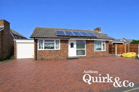 1 bedroom detached bungalow for sale, Station Road, Canvey Island, SS8