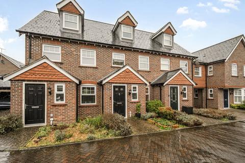 undefined, Helens Close, Alton, Hampshire, GU34