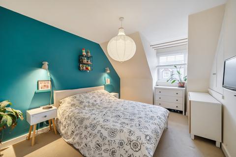 undefined, Helens Close, Alton, Hampshire, GU34