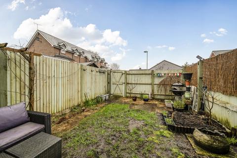undefined, Helens Close, Alton, Hampshire, GU34