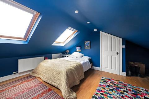 3 bedroom maisonette for sale, Tyrwhitt Road, Brockley, London, SE4