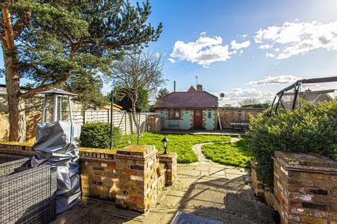 undefined, Green Lane, Leigh-on-sea, SS9