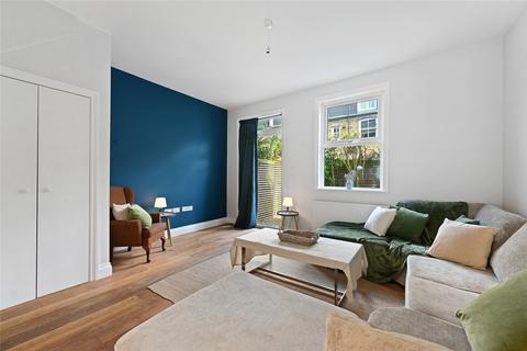 3 bedroom terraced house for sale, Thorpebank Road, London, W12