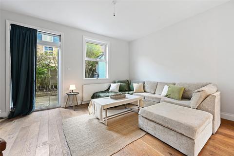 3 bedroom terraced house for sale, Thorpebank Road, London, W12