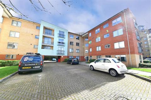 2 bedroom flat for sale - Kilby Road, Stevenage