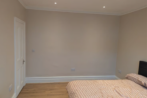 1 bedroom in a house share to rent, Beverstone Road, Thornton Heath CR7