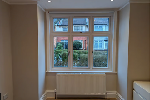 1 bedroom in a house share to rent, Beverstone Road, Thornton Heath CR7