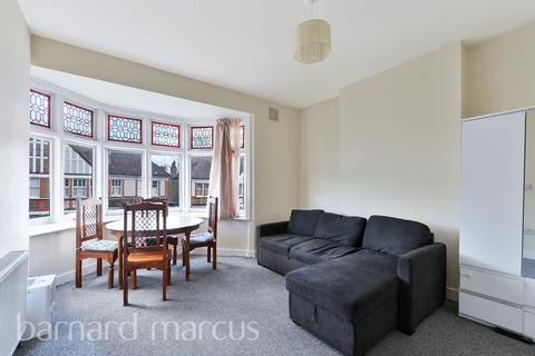 2 bedroom flat to rent, Fairmile Avenue, LONDON