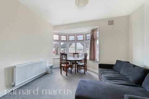 2 bedroom flat to rent, Fairmile Avenue, LONDON