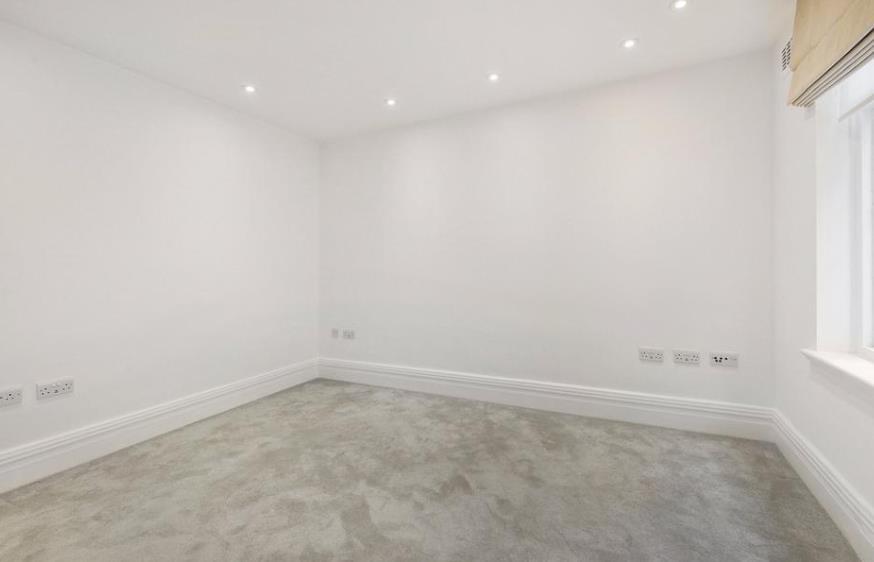 203, 10 weymouth street 6 12.03 .png