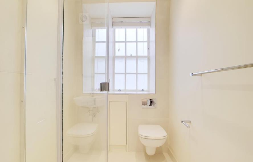 203, 10 weymouth street 8 12.03 .png