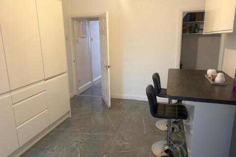 3 bedroom terraced house for sale, Highstone Road, Barnsley