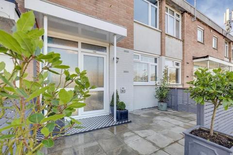 2 bedroom duplex for sale, Stoneleigh Broadway, Epsom KT17
