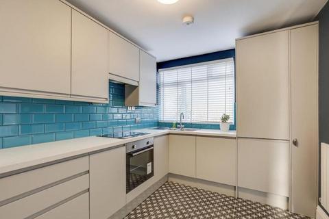 2 bedroom duplex for sale, Stoneleigh Broadway, Epsom KT17