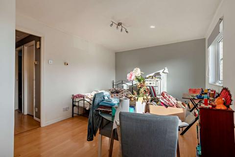 undefined, Willowmead Close, Woking, GU21