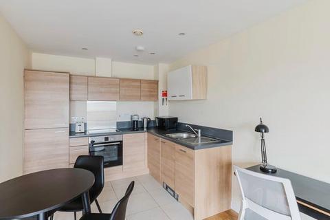 undefined, Commercial Road, London, E14