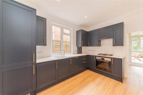 1 bedroom flat to rent, 248 Long Lane, London, N3
