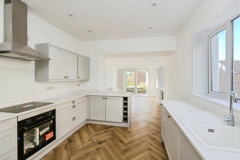 undefined, Heol Las, Birchgrove, Swansea