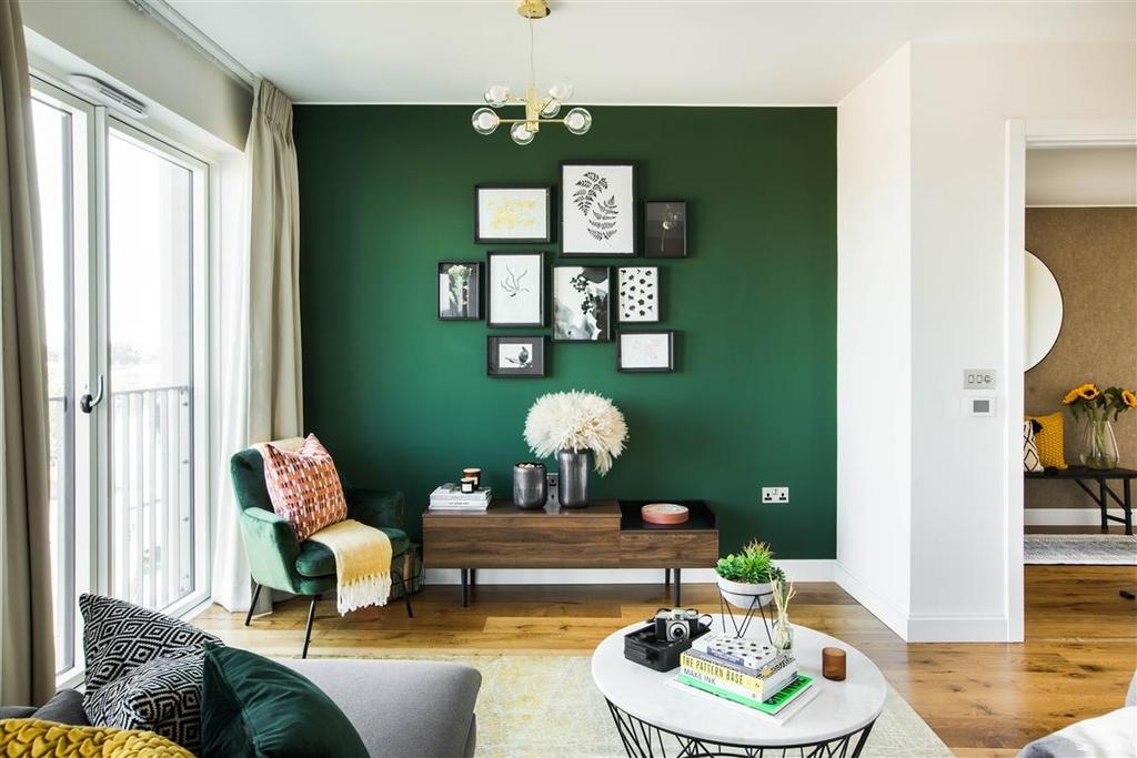 Botanical Mews Sho...