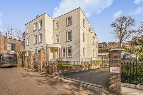 2 bedroom flat for sale, Cabrini House, Honor Oak Rise, London, SE23