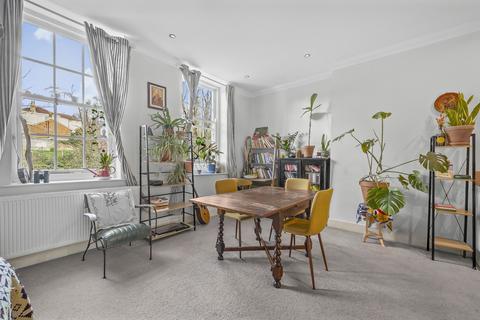 2 bedroom flat for sale, Cabrini House, Honor Oak Rise, London, SE23